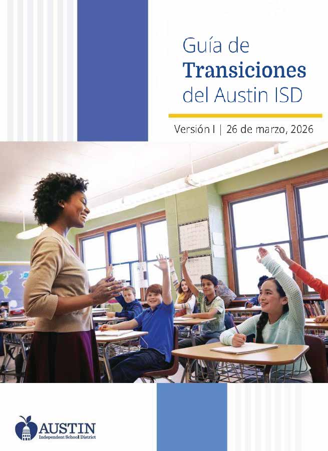  Estudiantes de secundaria con las manos levantadas, mientras una maestra afroamericana les sonríe.