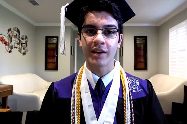 Valedictorian Nikhil Lyles
